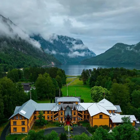 Отель Dalen Hotel Дален