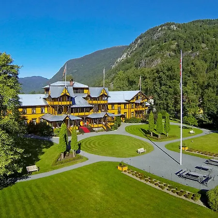 מלון Dalen Hotel דאלן