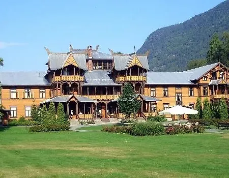 Dalen Hotel فندق